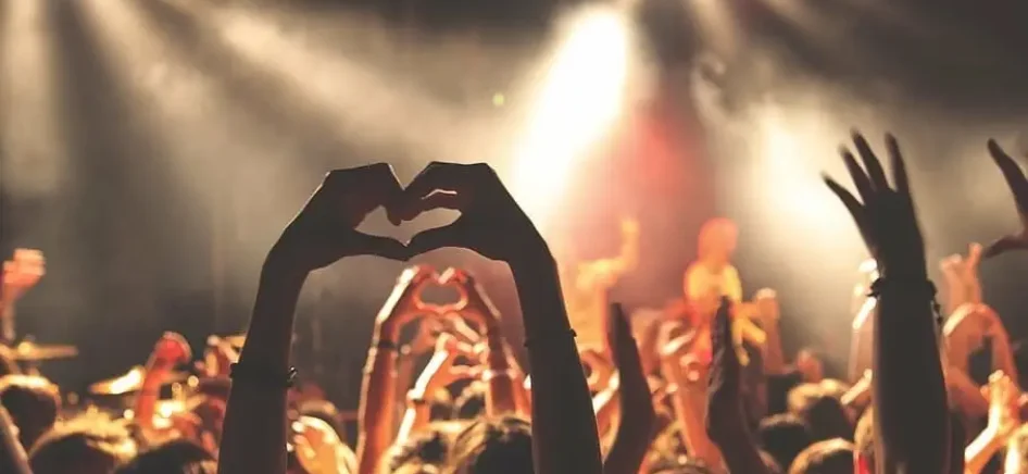 People dancing and partying