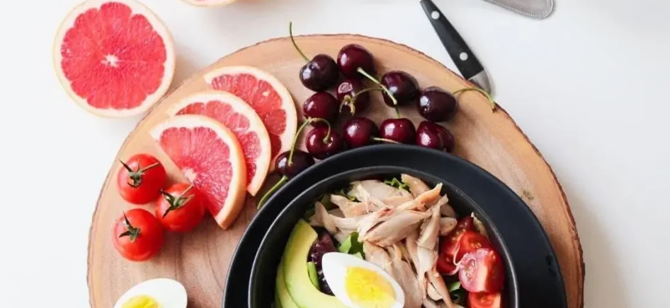 A bowl of fresh fruits and vegetables
