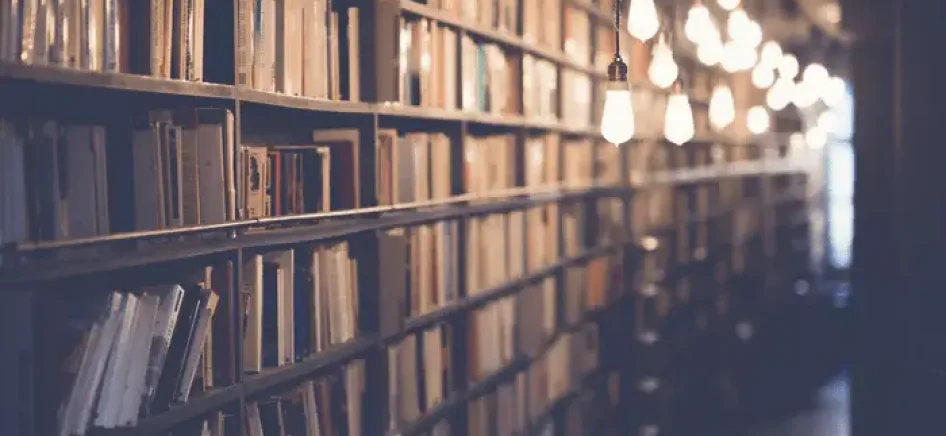 books-in-a-library-min